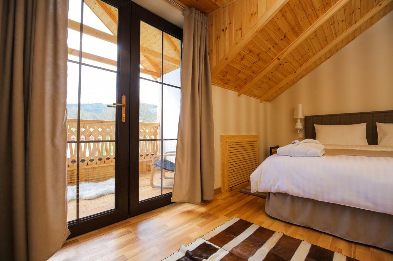 Chalet Dilijan Hotel & Restauarant エクステリア 写真