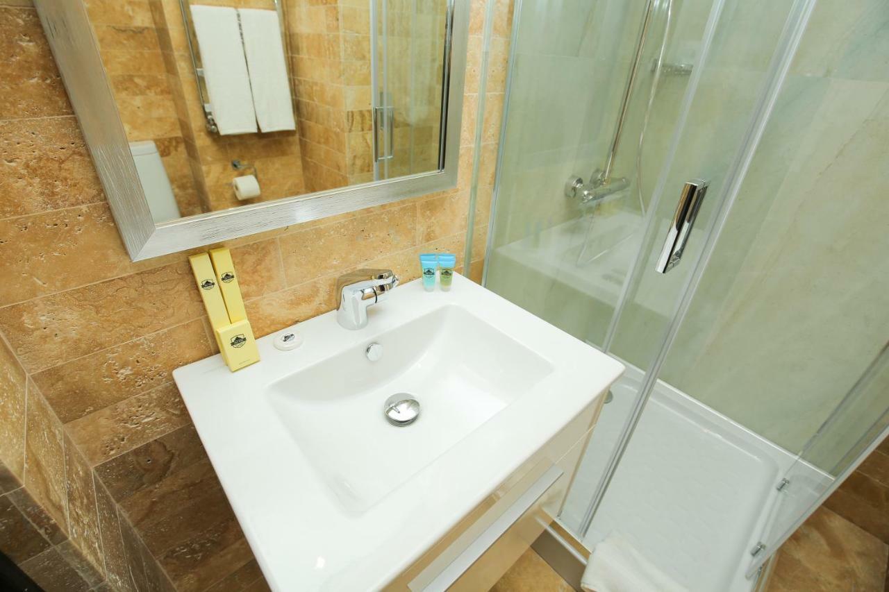 Chalet Dilijan Hotel & Restauarant エクステリア 写真