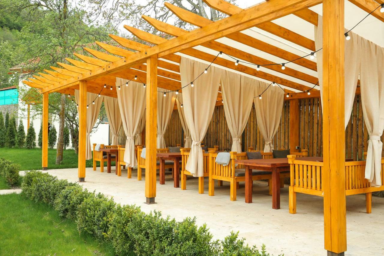Chalet Dilijan Hotel & Restauarant エクステリア 写真